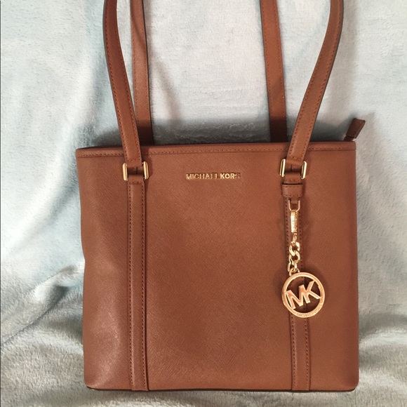 Michael Kors Handbags - Michael Kors brown purse